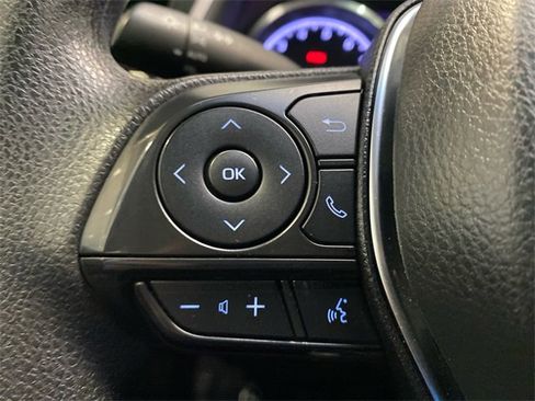 Used 2020 Toyota Camry LE image 15