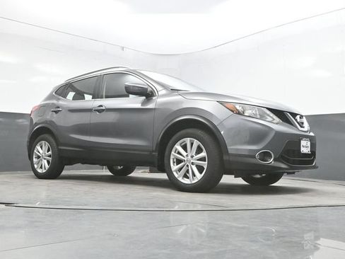 Used 2017 Nissan Rogue Sport SV w/ SV All-Weather Package AWD/4WD image 40