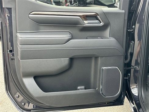 New 2026 GMC Sierra 1500 Elevation w/ LPO, Elevation Black Package image 24