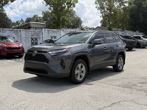 Used 2024 Toyota RAV4 XLE w/ Convenience Package FWD image 8