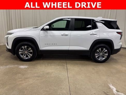 Used 2025 Chevrolet Equinox LT w/ Safety and Technology Package AWD/4WD image 6