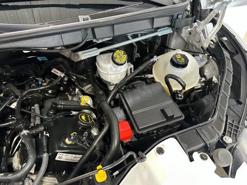 Used 2024 Ford Transit 350 XLT RWD image 4