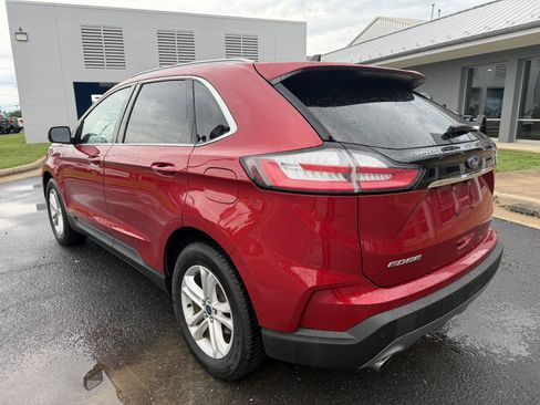 Used 2020 Ford Edge SEL w/ Convenience Package AWD/4WD image 3