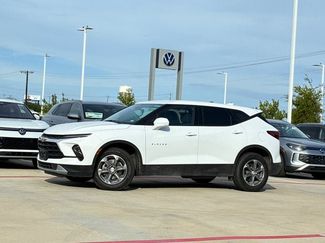 Used 2023 Chevrolet Blazer LT FWD video 1