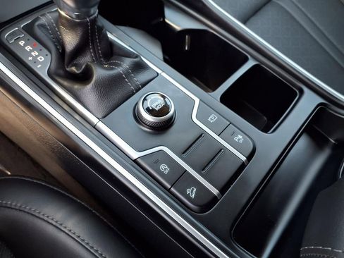 Certified 2023 Kia Sorento S FWD image 19