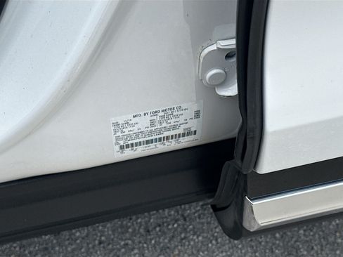 Used 2020 Ford Explorer XLT RWD image 37