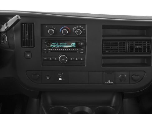 Used 2015 GMC Savana 2500 RWD image 10