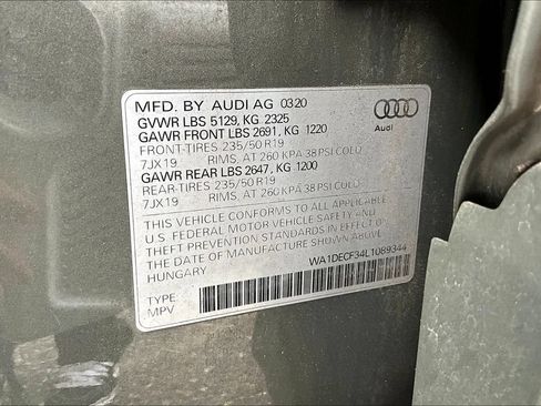 Used 2020 Audi Q3 2.0T Premium w/ Convenience Package AWD/4WD image 18