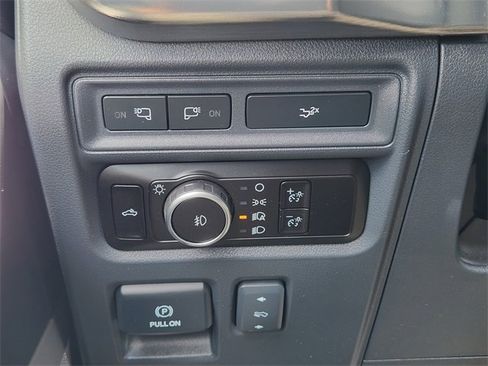 Used 2023 Ford F150 Lariat image 21