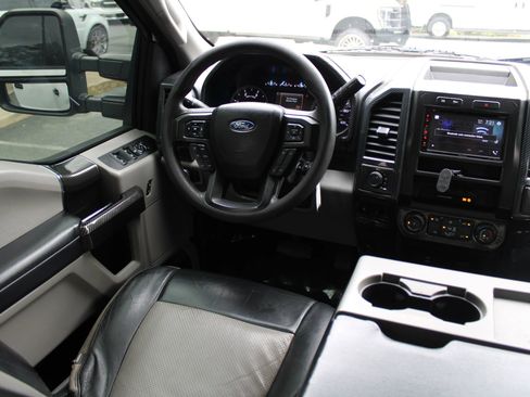 Used 2018 Ford F350 XLT AWD/4WD image 13