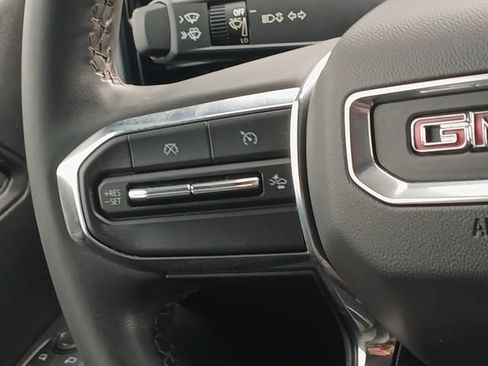 Used 2023 GMC Canyon Elevation w/ Elevation Premium Package RWD image 10