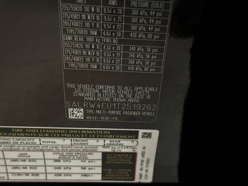 New 2026 Land Rover Discovery Limited Edition image 30