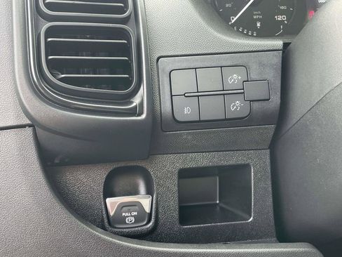 Used 2024 RAM ProMaster 1500 w/ Safety Group FWD image 11