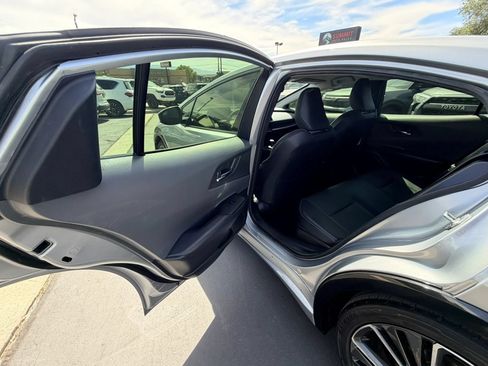Used 2024 Toyota Prius XLE AWD/4WD image 22