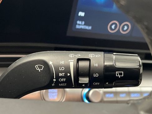 Used 2024 Hyundai Kona SEL image 42