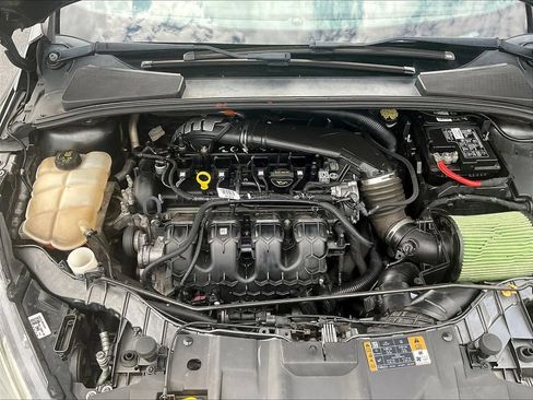 Used 2018 Ford Focus ST FWD image 30