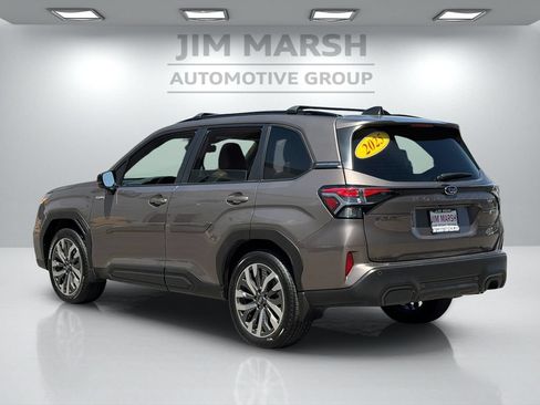 Used 2025 Subaru Forester Touring AWD/4WD image 4