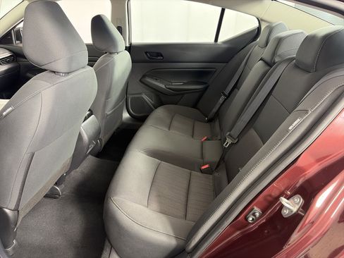 Used 2025 Nissan Altima 2.5 SV image 7