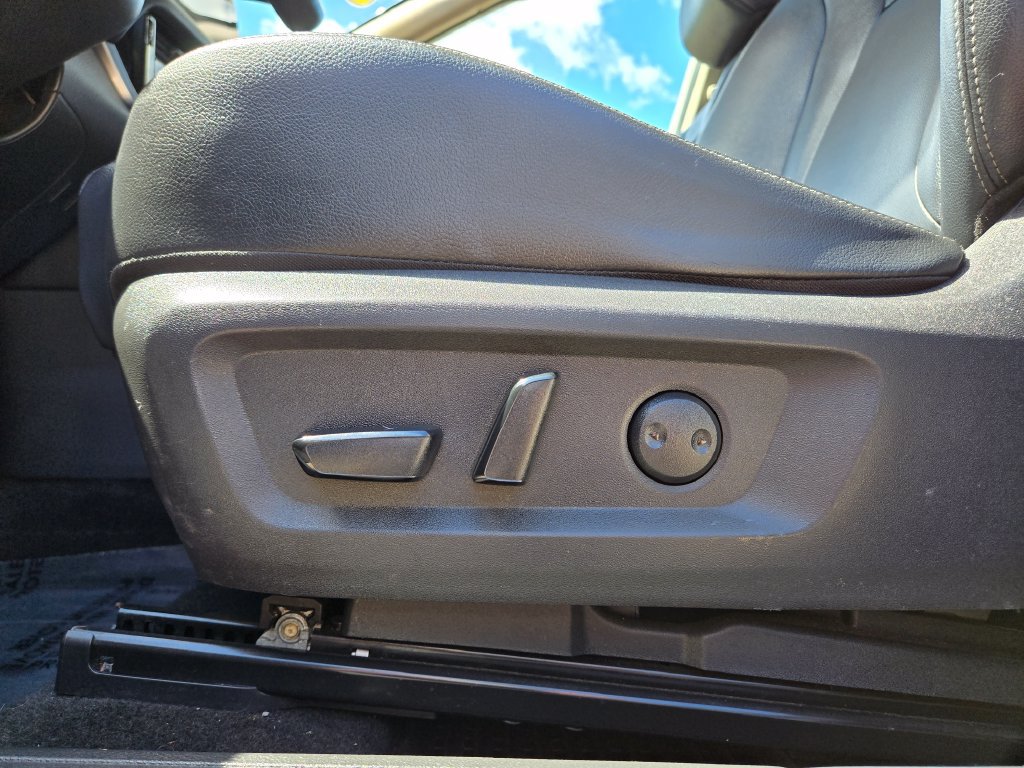 Used 2021 Nissan Rogue SL w/ Premium Package AWD/4WD image 18
