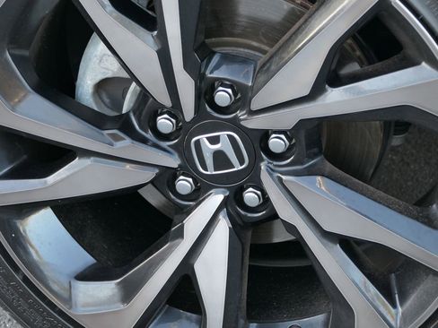 Used 2019 Honda Civic Sport image 11