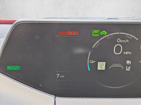 New 2026 Toyota Prius Plug-In Hybrid FWD image 11