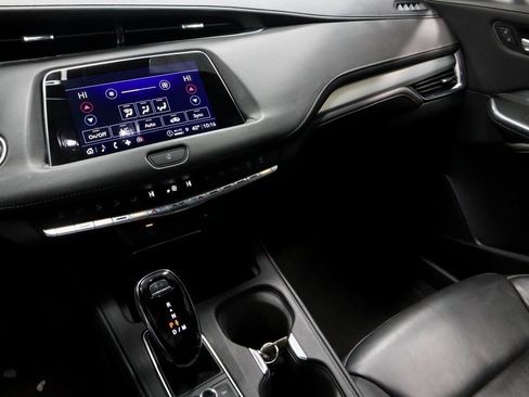 Used 2023 Cadillac XT4 Premium Luxury image 30