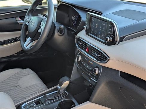 Used 2019 Hyundai Santa Fe SEL image 31