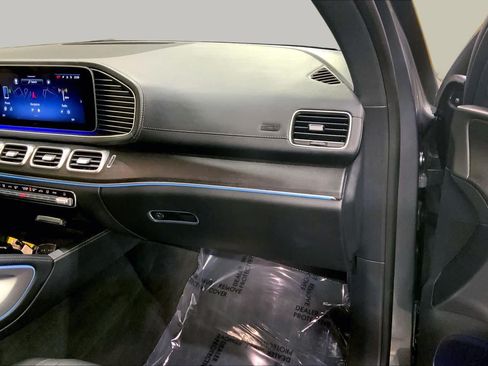 Used 2025 Mercedes-Benz GLS 450 4MATIC image 19