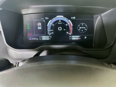 Used 2025 Toyota Tundra Limited AWD/4WD image 19