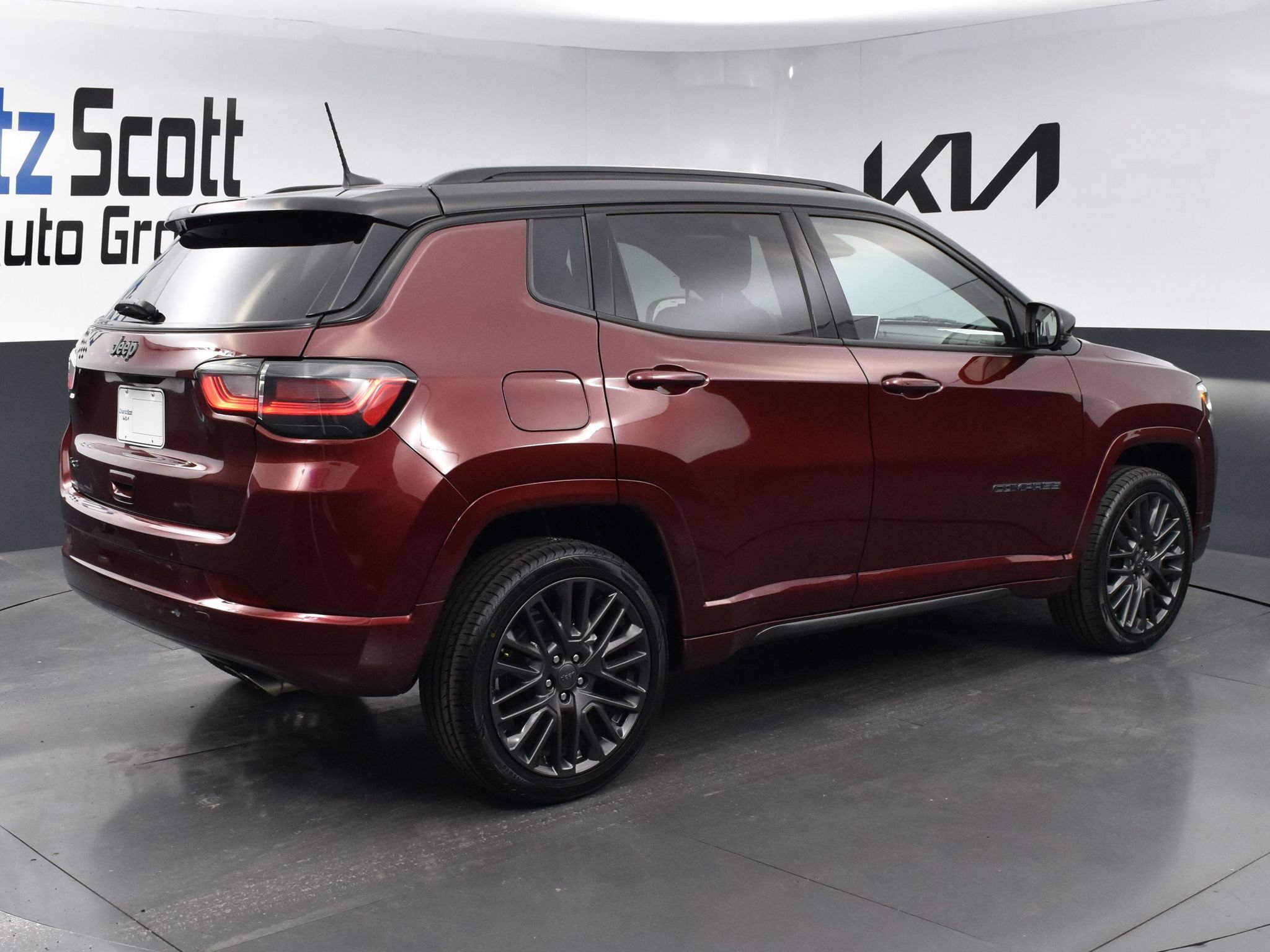 Used 2022 Jeep Compass High Altitude AWD/4WD image 5