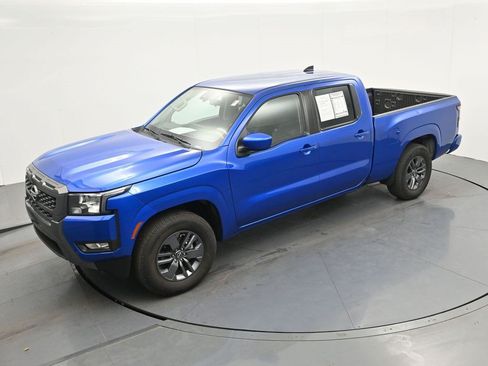 Used 2025 Nissan Frontier SV w/ SV Convenience Package RWD image 18
