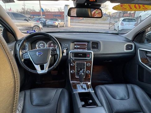 Used 2012 Volvo S60 T5 FWD image 16