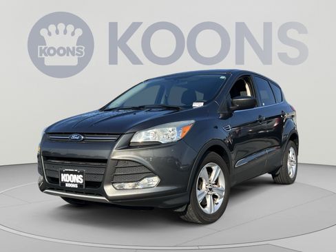 Used 2016 Ford Escape SE FWD image 1