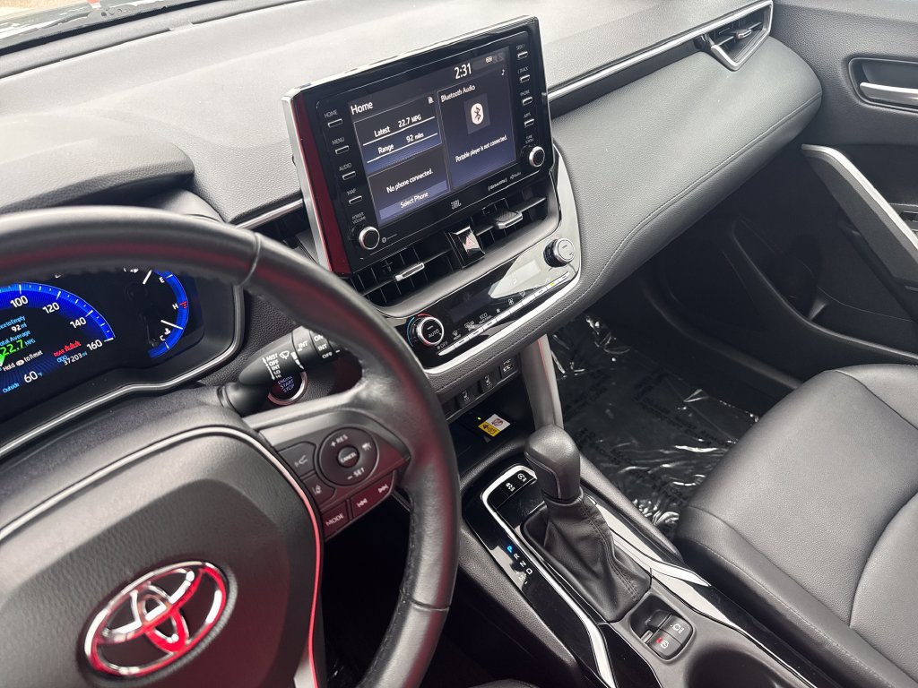 Used 2022 Toyota Corolla Cross XLE w/ Convenience Package AWD/4WD image 20
