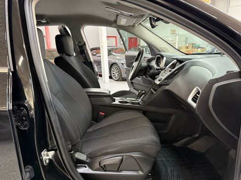 Used 2017 Chevrolet Equinox LT w/ Convenience Package FWD image 17