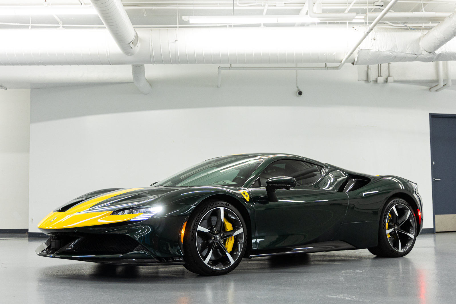 Used 2025 Ferrari SF90 Spider AWD/4WD image 17