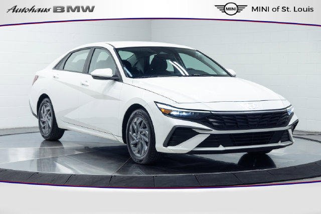 Used 2024 Hyundai Elantra SEL FWD image 1