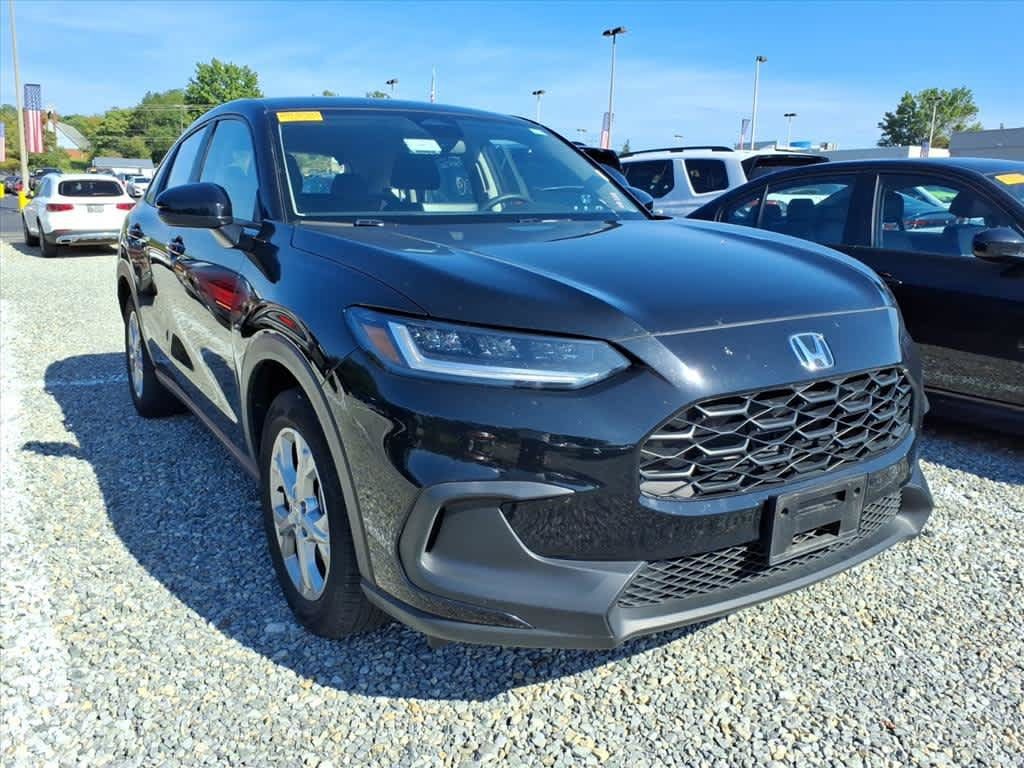 Used 2025 Honda HR-V LX image 12