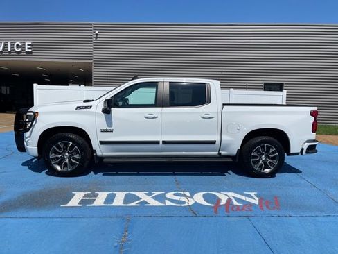 Used 2024 Chevrolet Silverado 1500 RST w/ Texas Edition Plus image 2