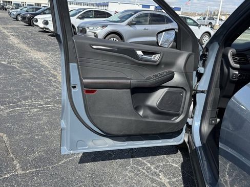 New 2025 Ford Escape ST-Line w/ Equipment Group 301A image 20