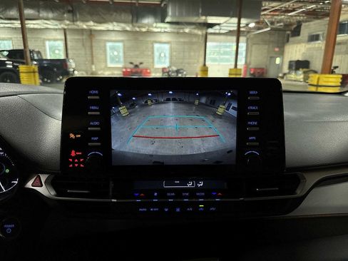 Used 2022 Toyota Sienna LE FWD image 25