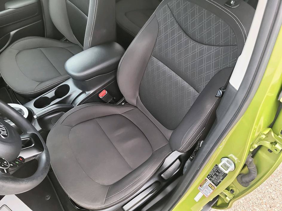 Used 2016 Kia Soul w/ Convenience Package FWD image 23