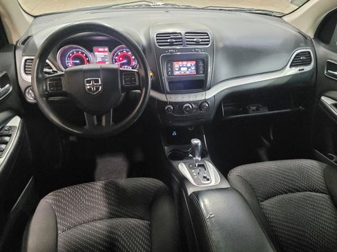 Used 2018 Dodge Journey SXT FWD image 22