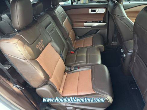 Used 2022 Ford Explorer King Ranch RWD image 13