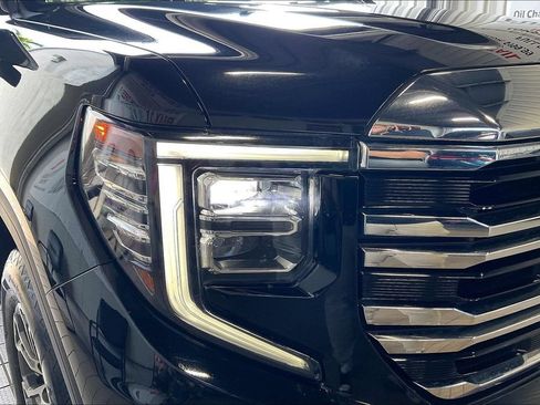 Used 2025 GMC Sierra 1500 SLT RWD image 25
