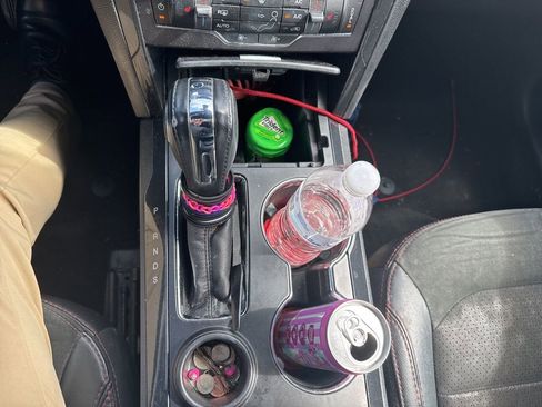 Used 2018 Ford Explorer XLT w/ Equipment Group 202A image 17