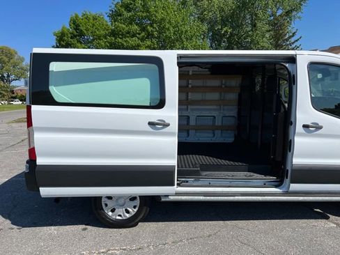 Used 2024 Ford Transit 250 Low Roof w/ Exterior Upgrade Package RWD image 29