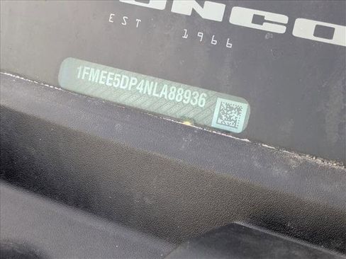 Used 2022 Ford Bronco Black Diamond w/ Sasquatch Package image 16