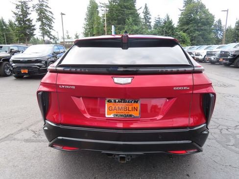 Certified 2024 Cadillac Lyriq Sport AWD/4WD image 7