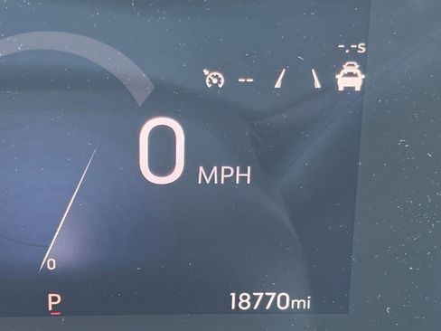 Used 2025 Buick Envista Sport Touring image 41